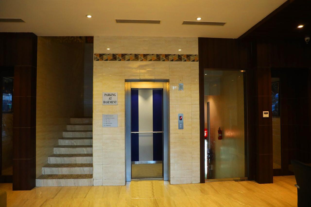 Avenue Hotel Chennai Luaran gambar