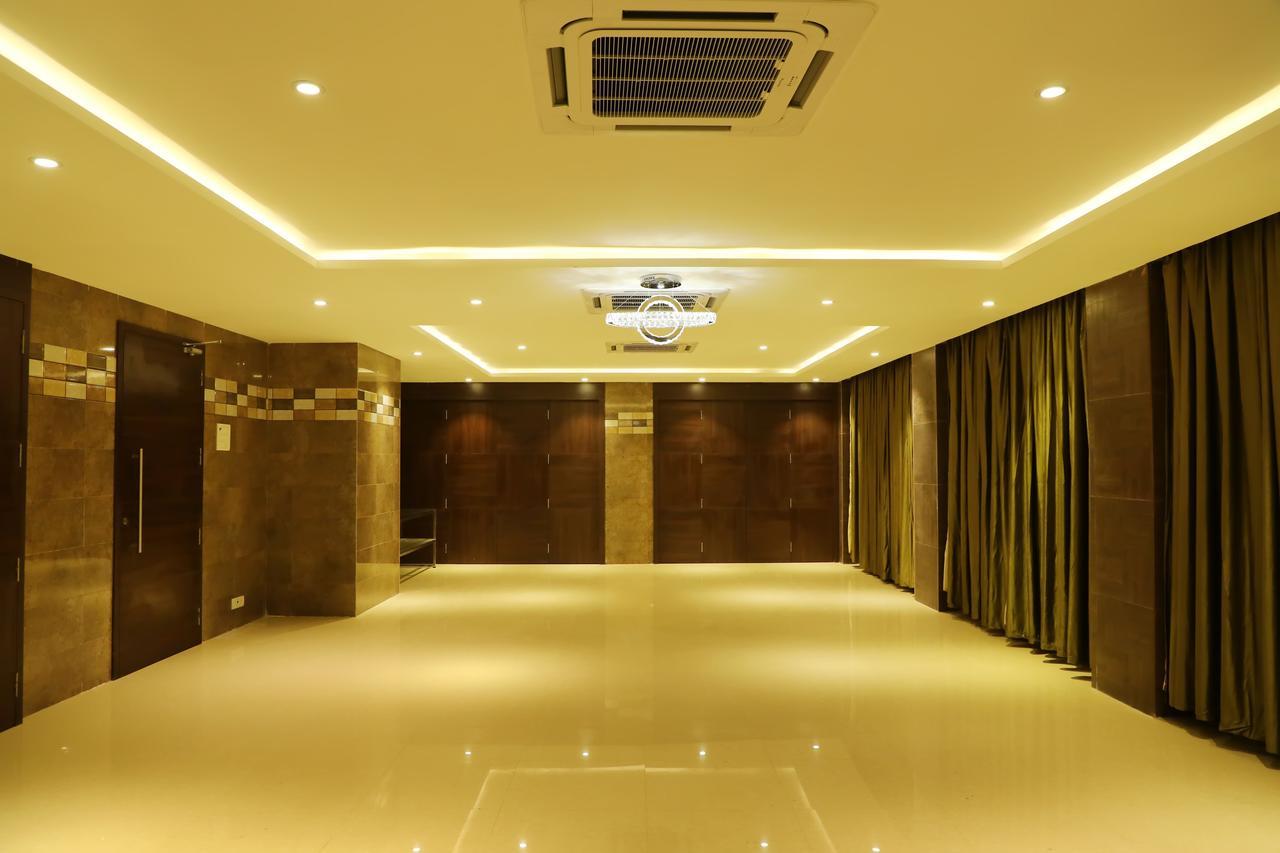 Avenue Hotel Chennai Luaran gambar