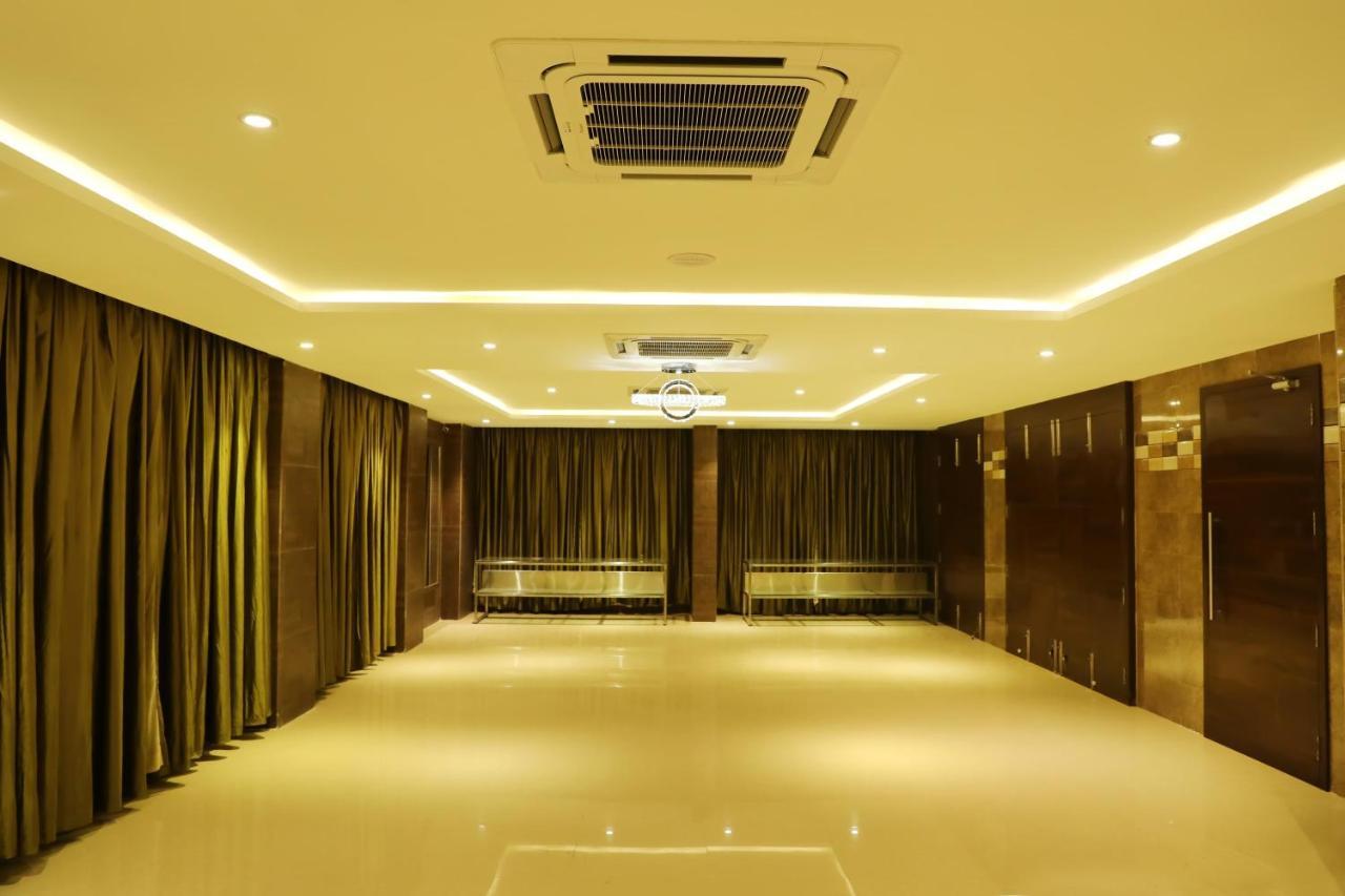 Avenue Hotel Chennai Luaran gambar